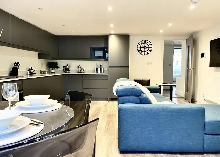 Redland - Two Bedroom With Private Patio 아파트