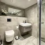 Apartment Redland - Two Bedroom With Private Patio