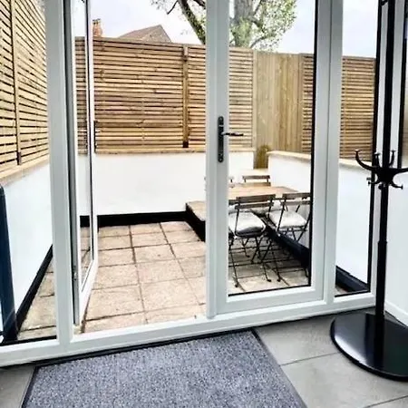 Redland - Two Bedroom With Private Patio Bristol