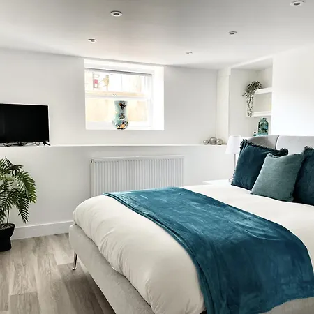 Apartament Redland - Two Bedroom With Private Patio *