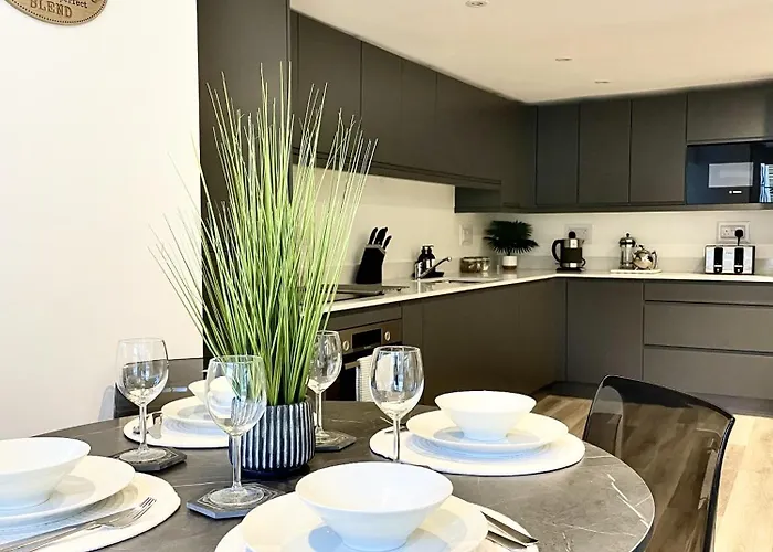 Redland - Two Bedroom With Private Patio Apartament