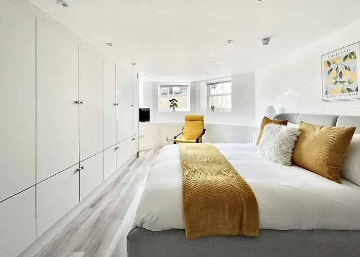 Apartament Redland - Two Bedroom With Private Patio